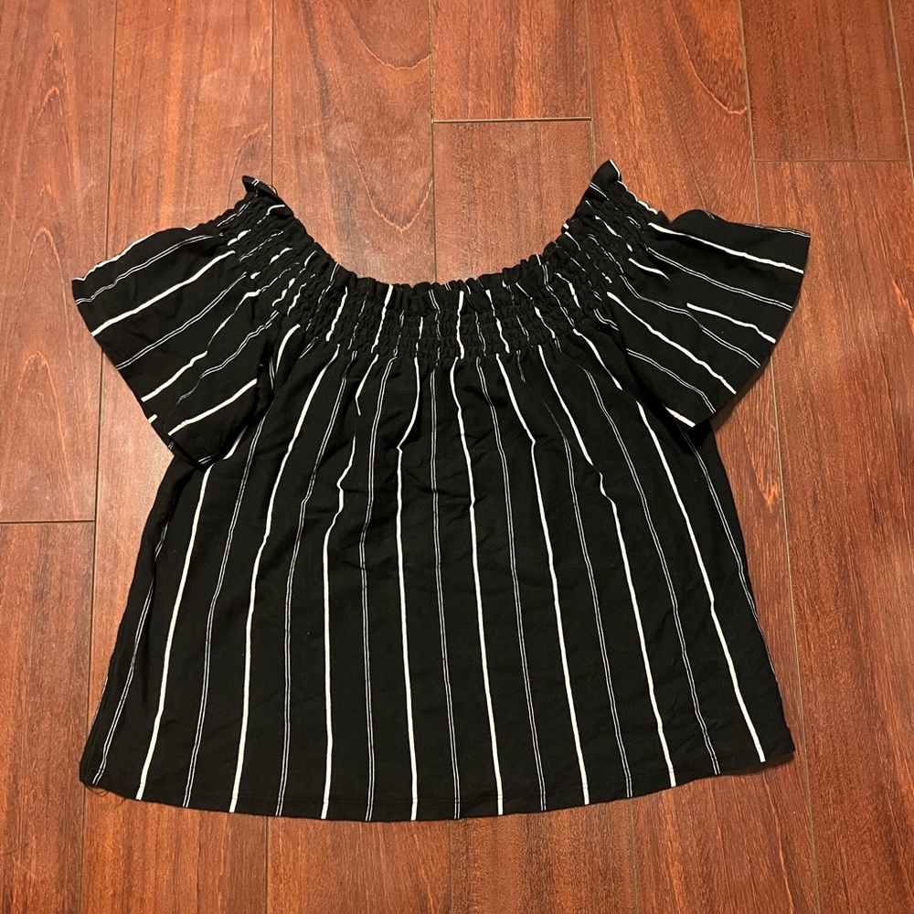 Express Off-The-Shoulder Blouse